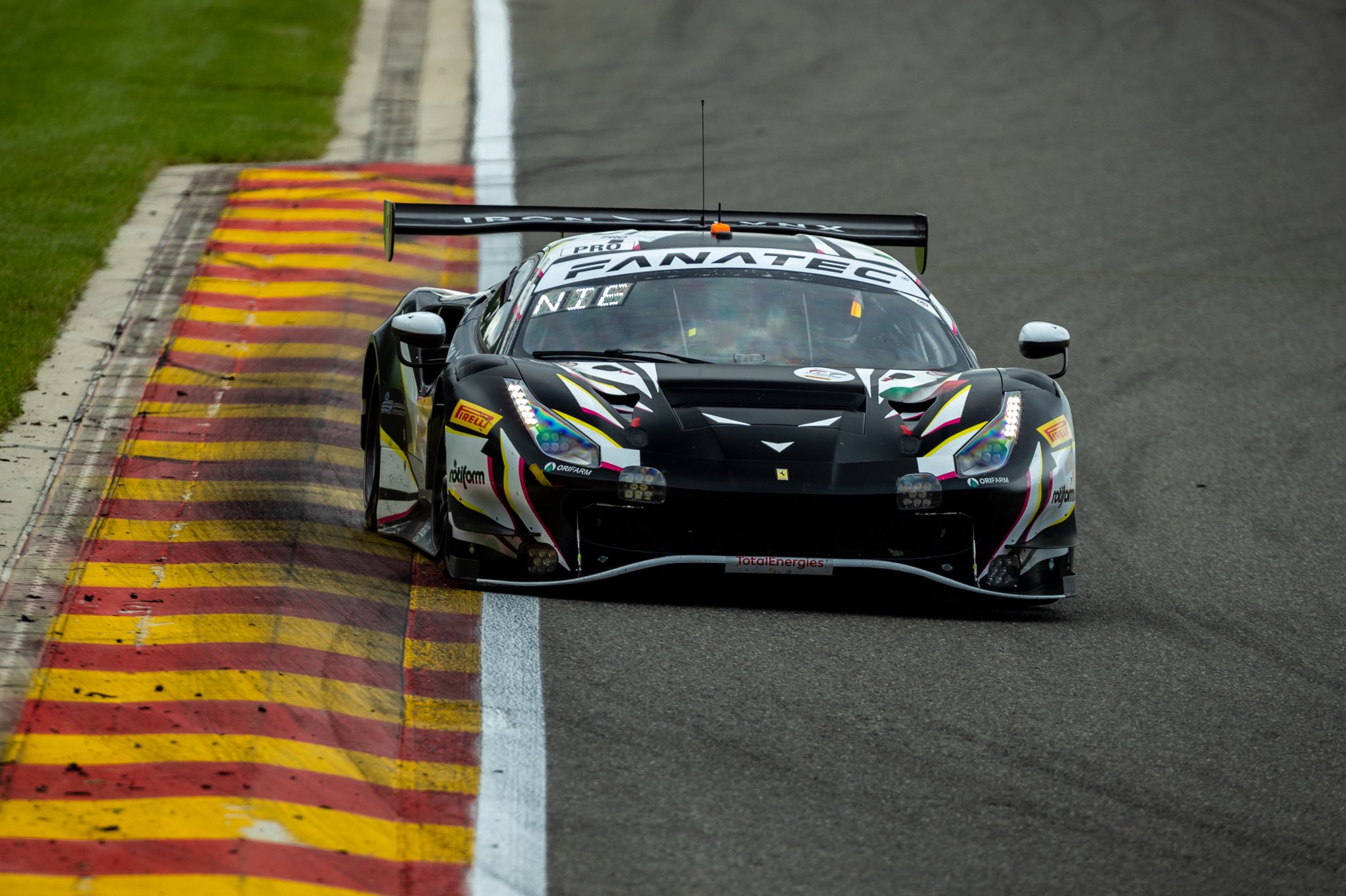 24H Spa, H+6 : Ferrari en tête et rafle les points au championnat