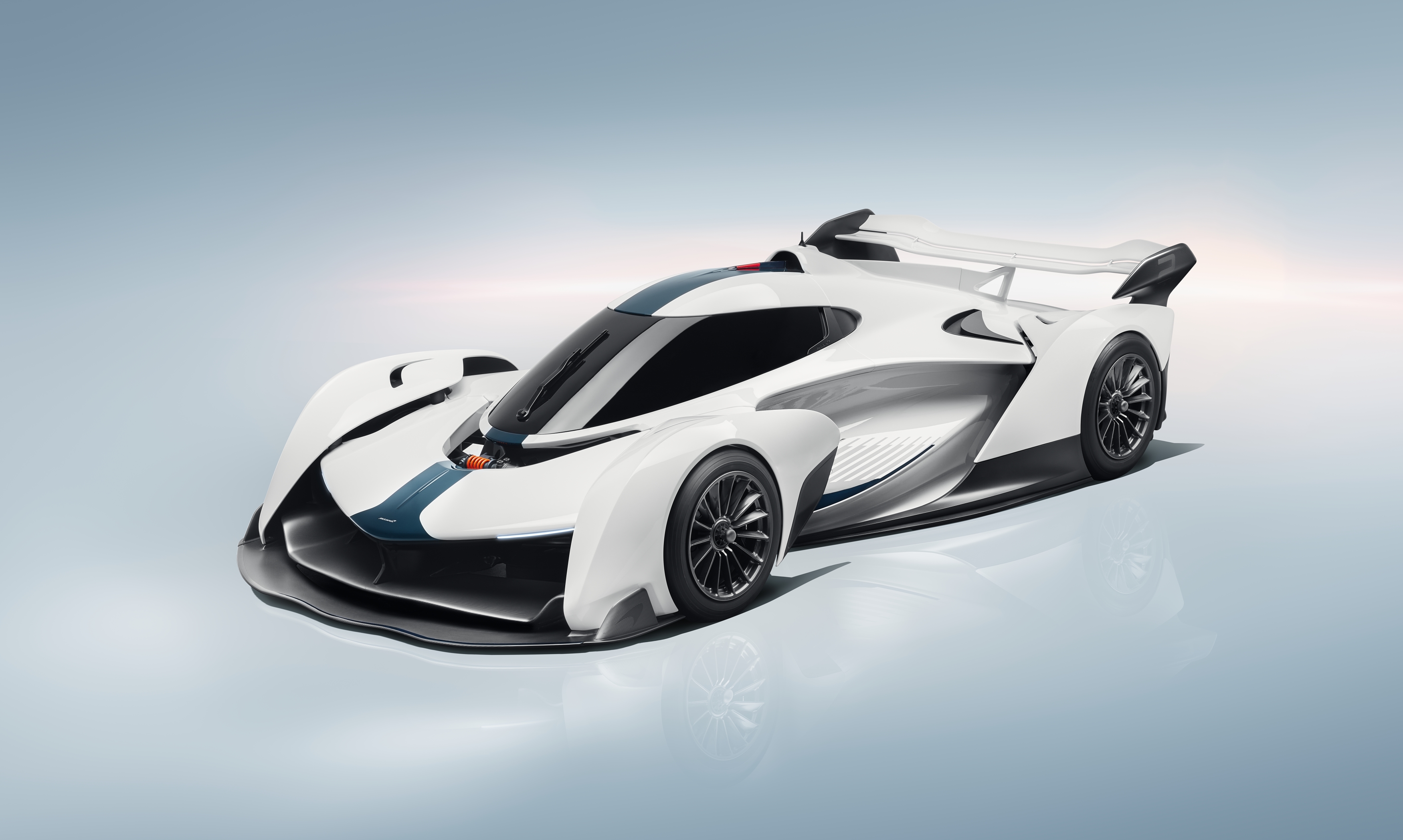 McLaren unveils the Solus GT Newsy Today