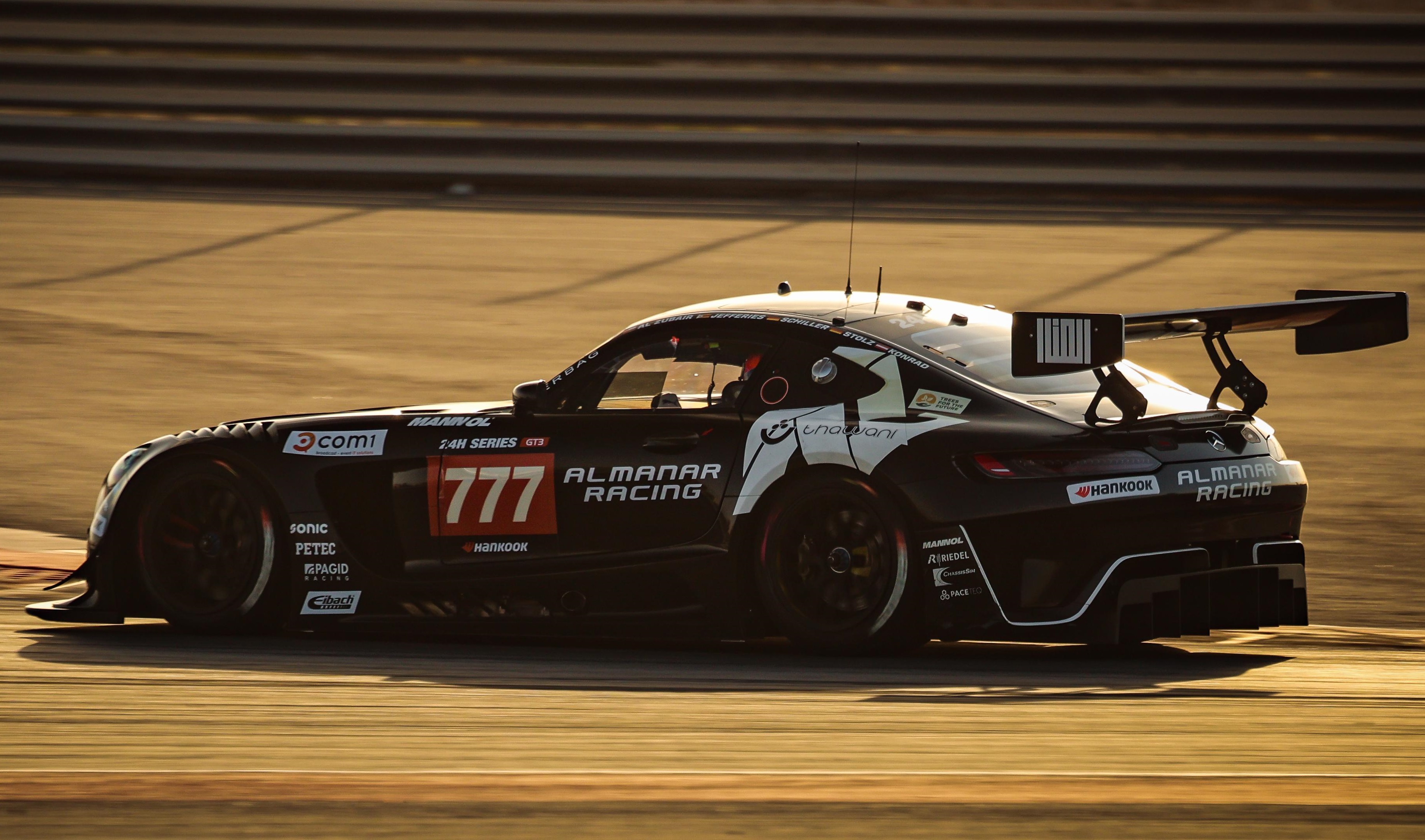 24H Dubai Une première ligne Mercedes et HRT ! Endurance Info