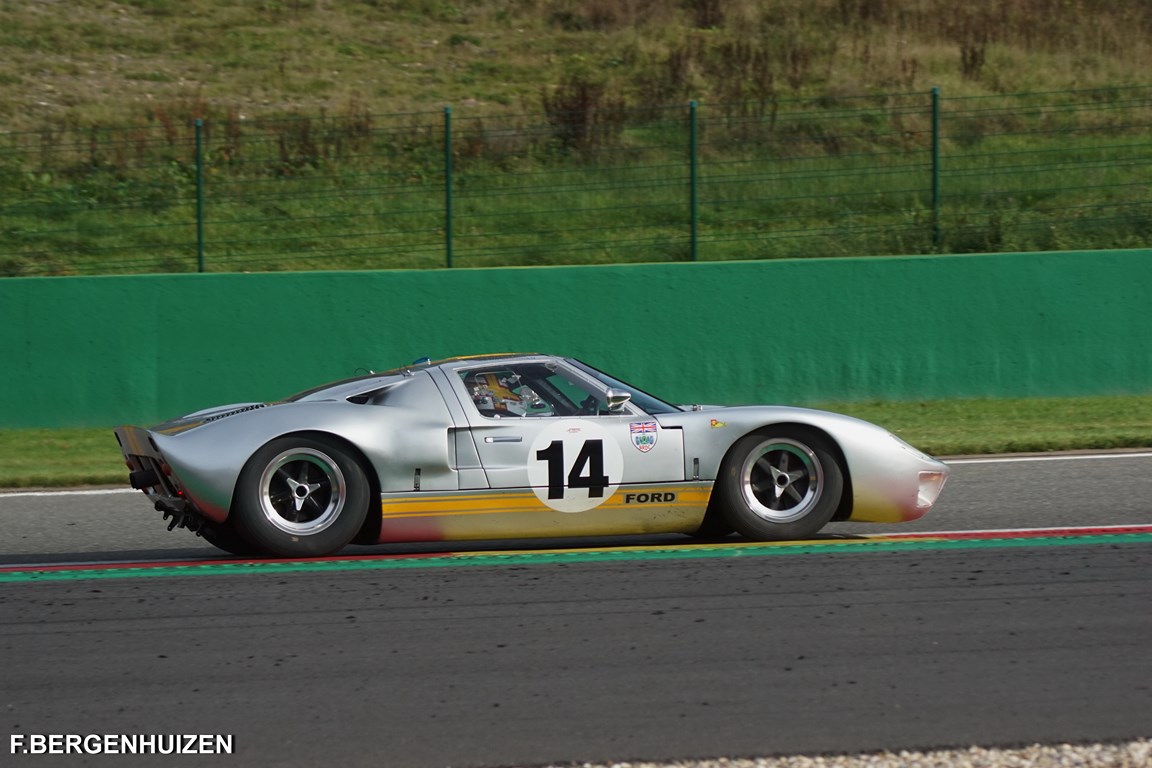 Auto Race and Rally magazine - June 1969 Le Mans AC 428 Ford GT40