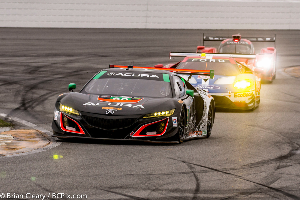 Vidéo : Retour sur la 2e journée du Roar Before the 24 - Endurance Info