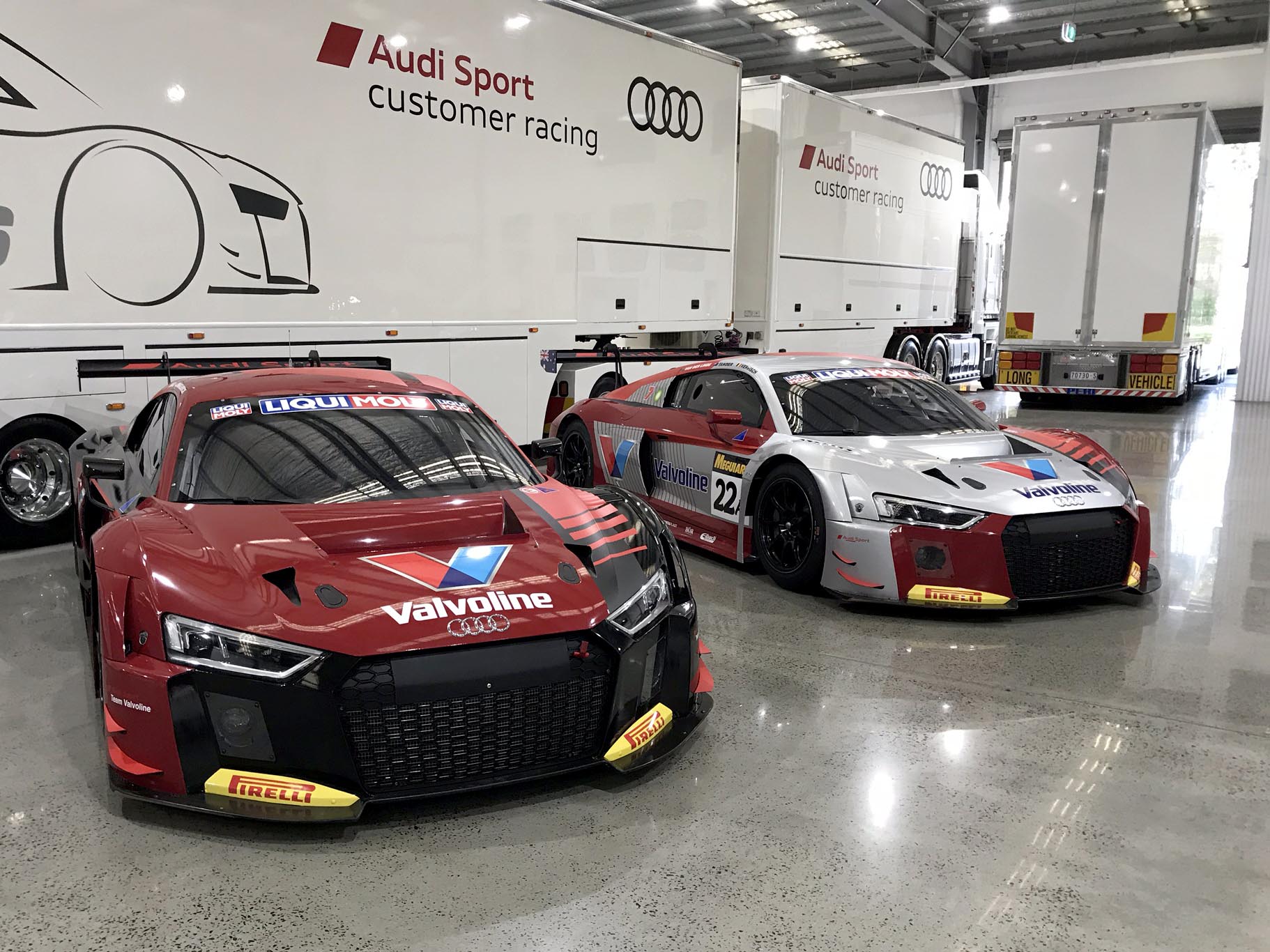 12H Bathurst : les Audi R8 LMS/Audi Sport Team Valvoline se dévoilent ...