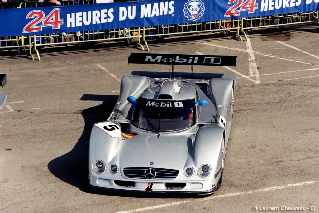 Vidéo pourquoi la Mercedes CLR a décollé au Mans ? Endurance Info