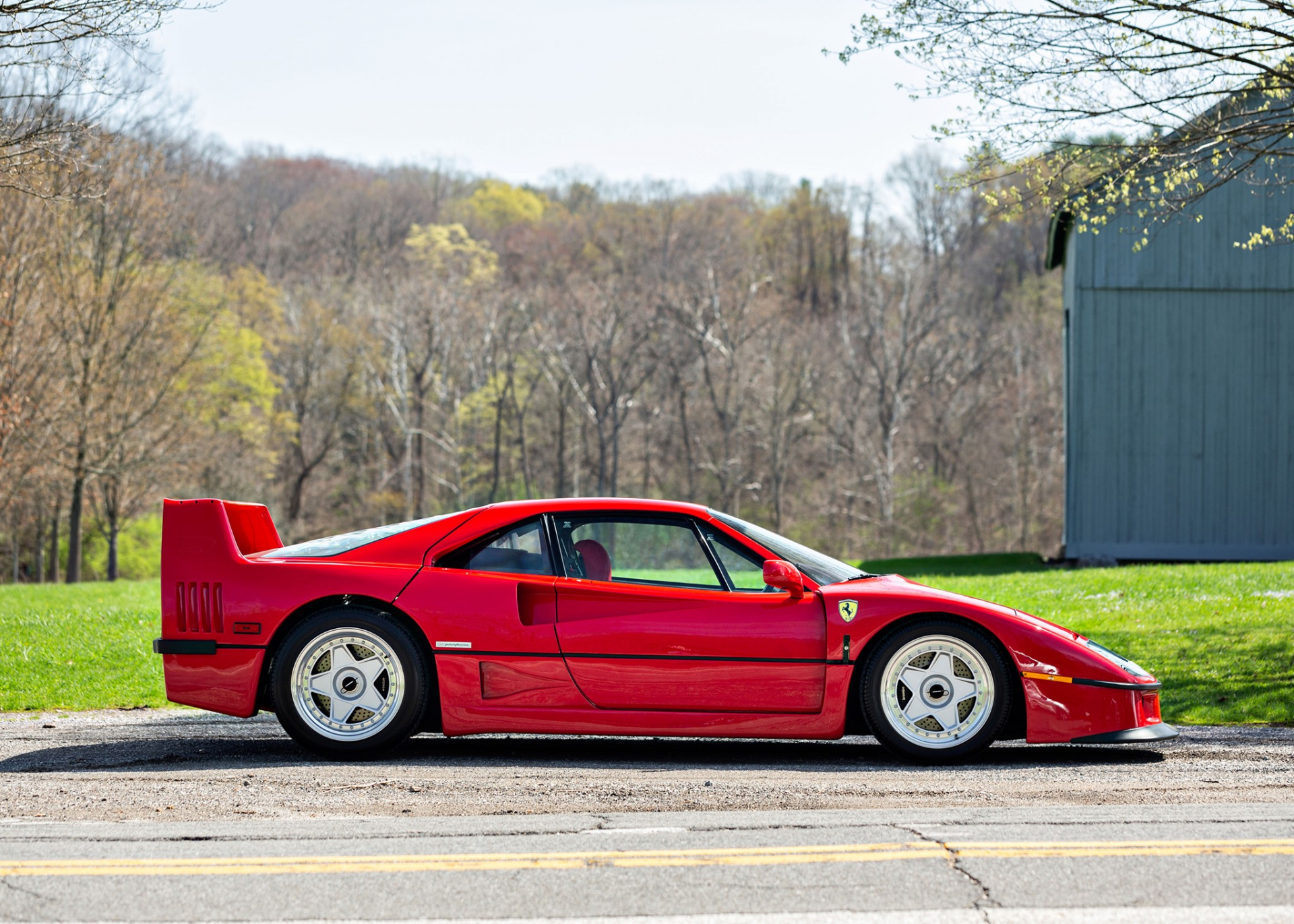 F40