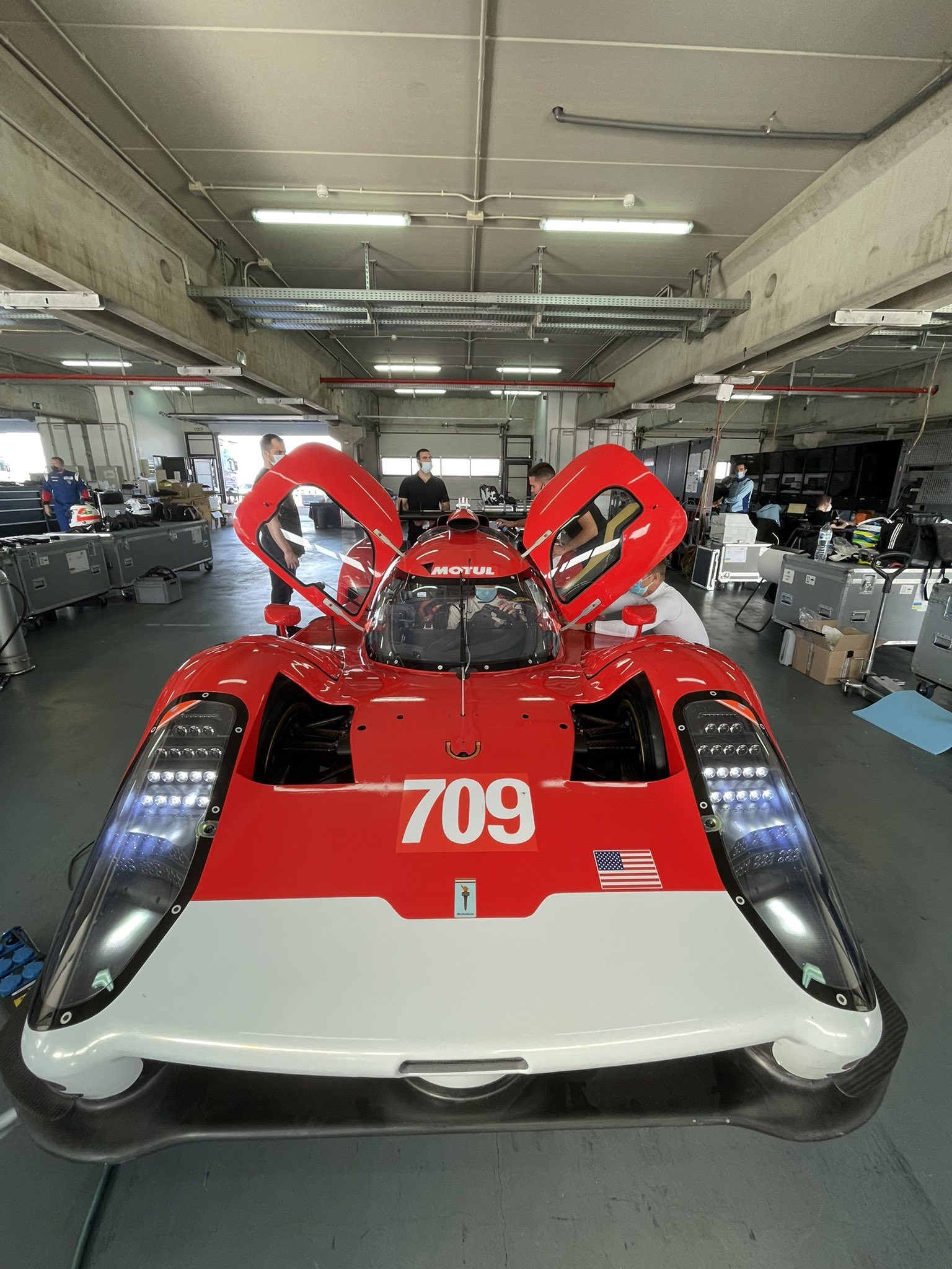 @Scuderia Cameron Glickenhaus