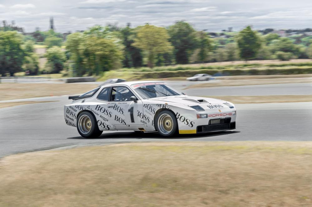 Porsche 924