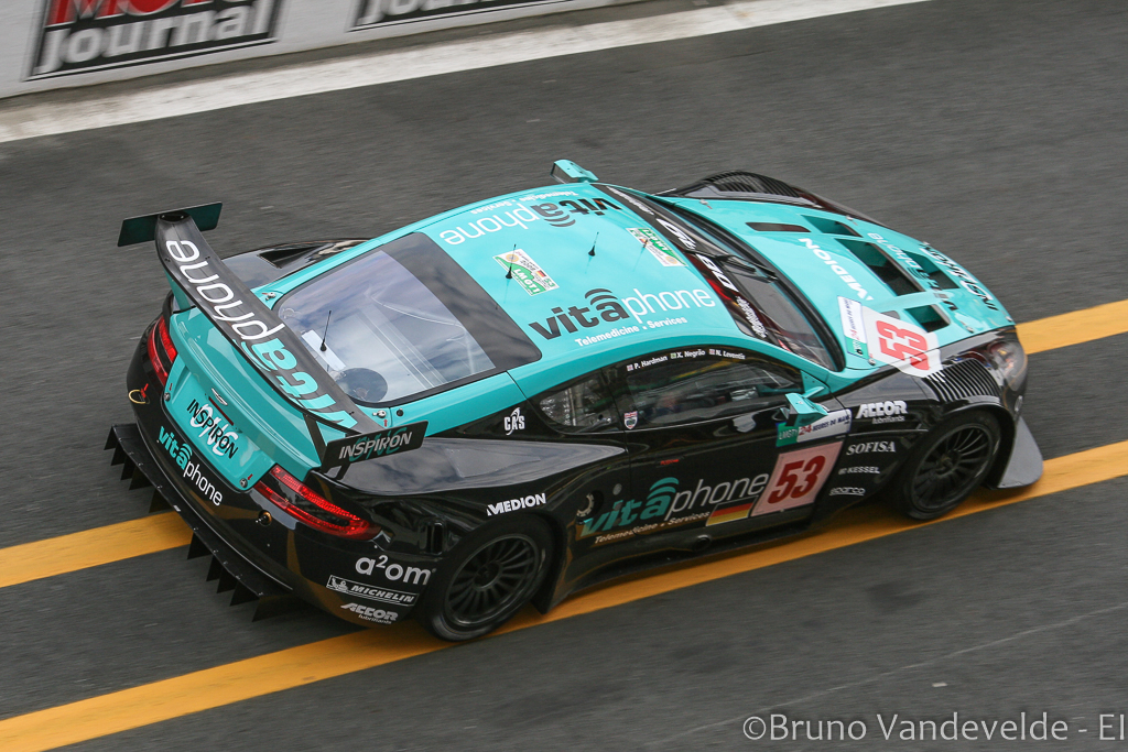 Aston Martin DBR9