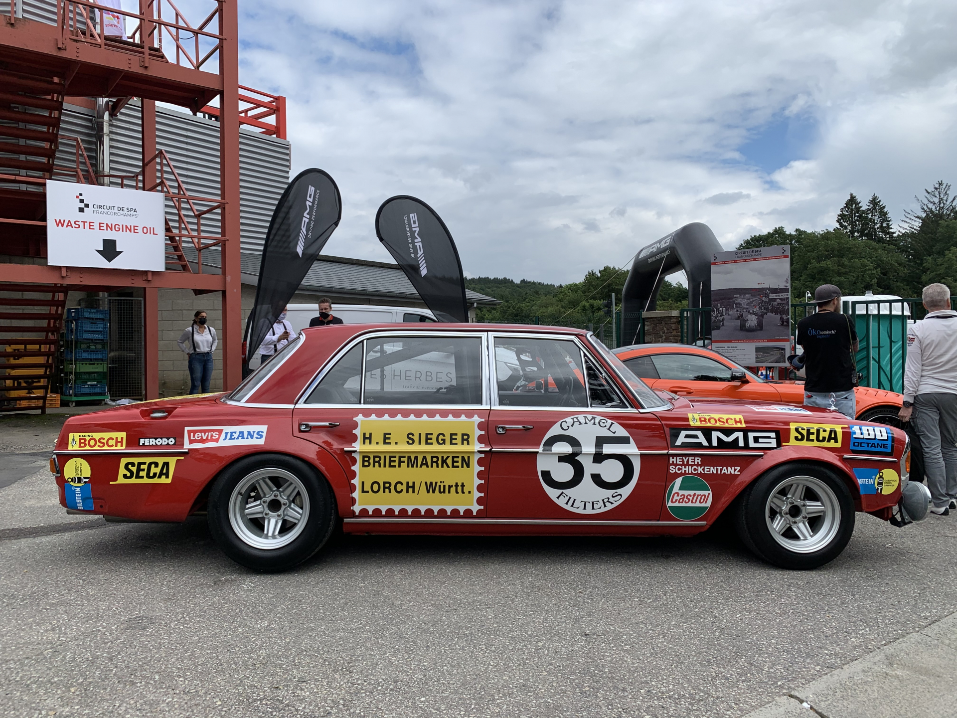 Mercedes 300 SEL