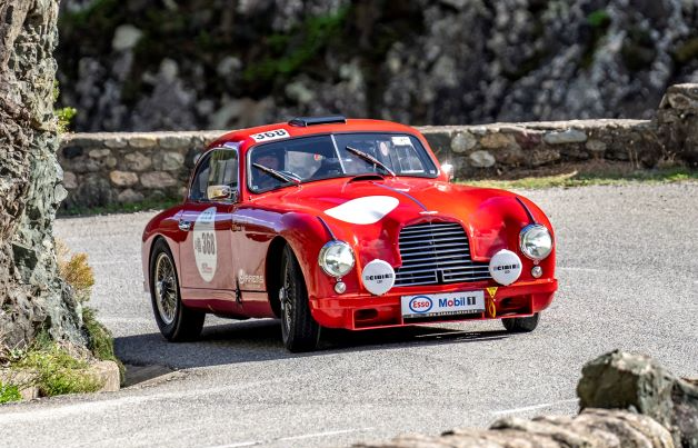Tour de Course Historique