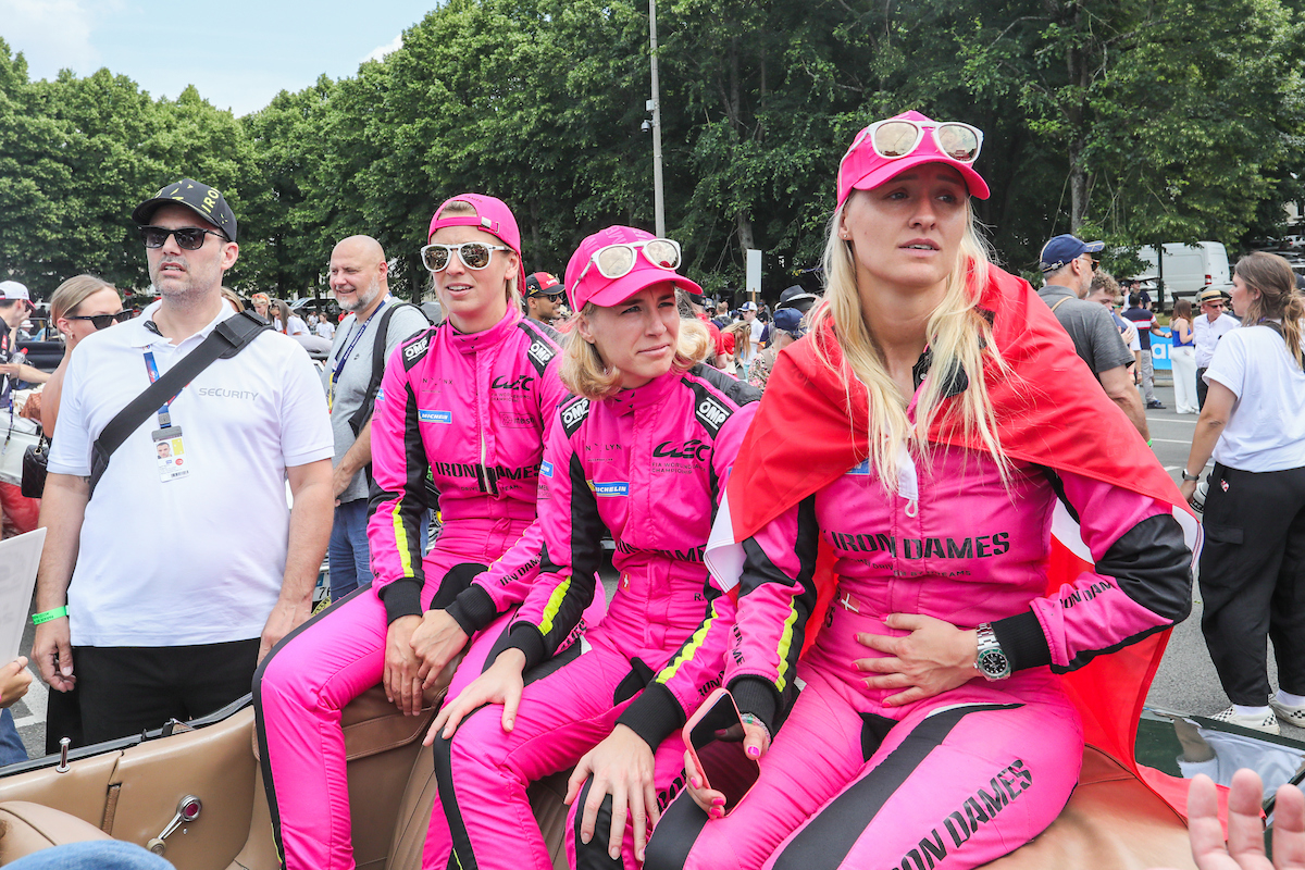 Paire De Lacets 1,16 Mètre – 24 Heures Du Mans – Objet Parade Reçu