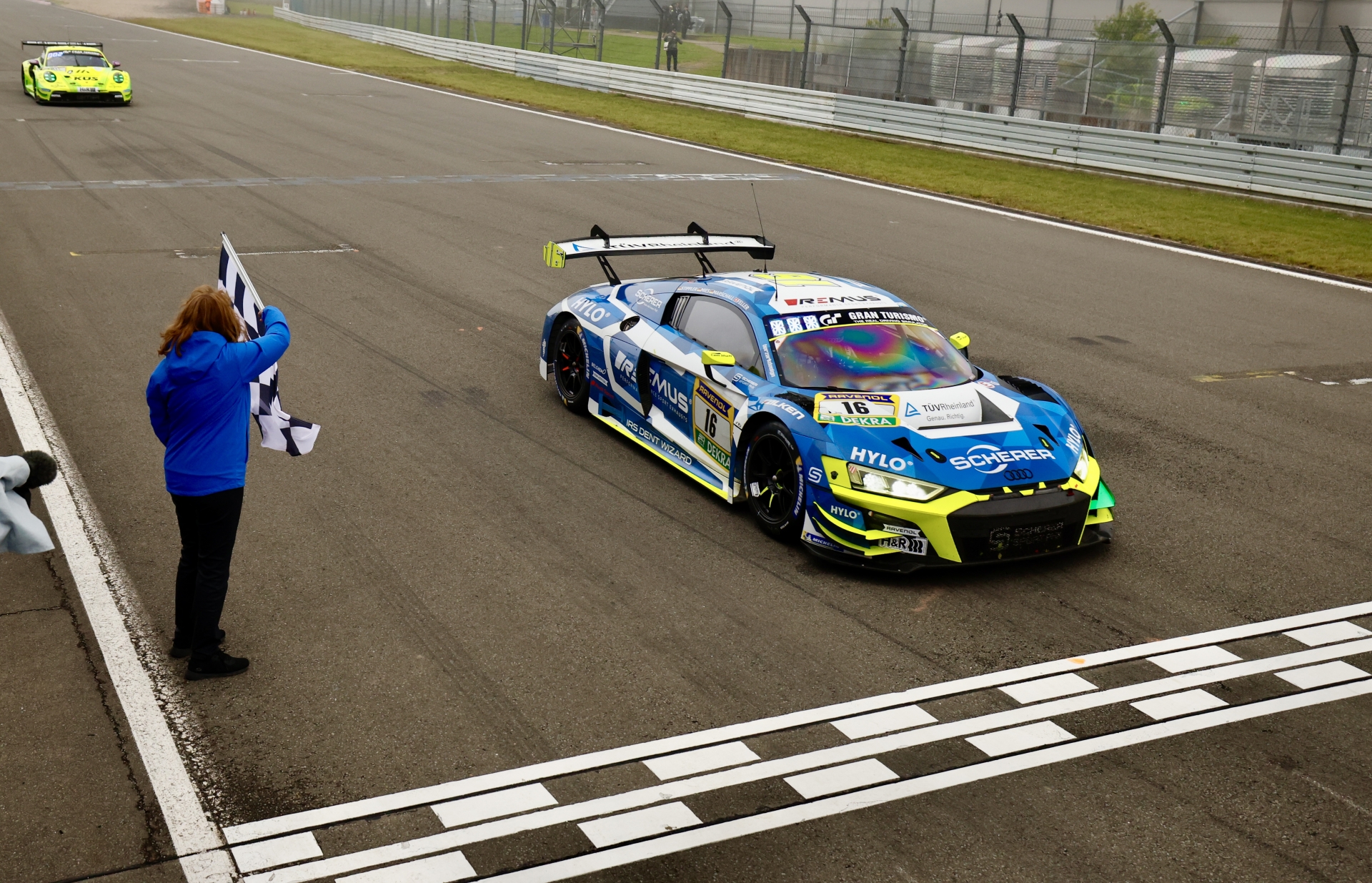 Scherer Sport PHX remporte des 24 H. du Nürburgring écourtées - Endurance  Info